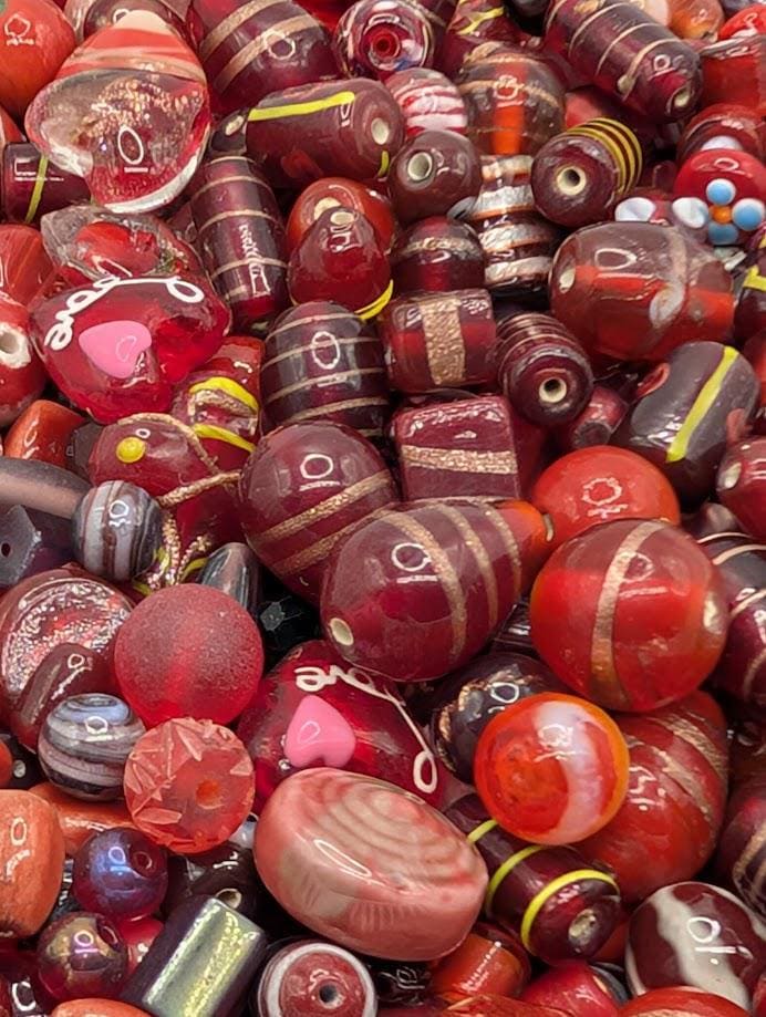 Bulk Handcrafted Lampwork Glass Beads for Jewelry Making: Vibrant Shades of Red Artisan Creations in Bulk 30g Pkg