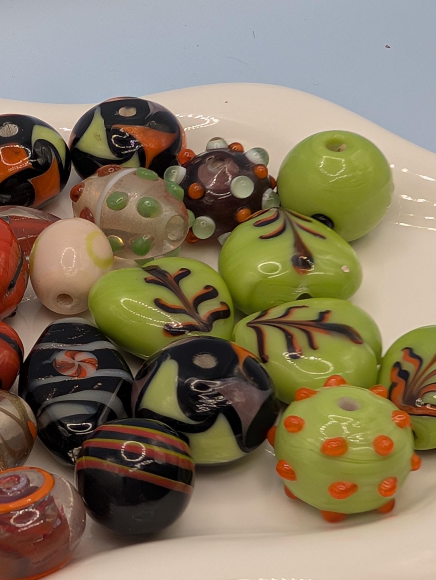 1/4 LB Learise Exclusive Mix Orange & Green Lampworks Glass Beads