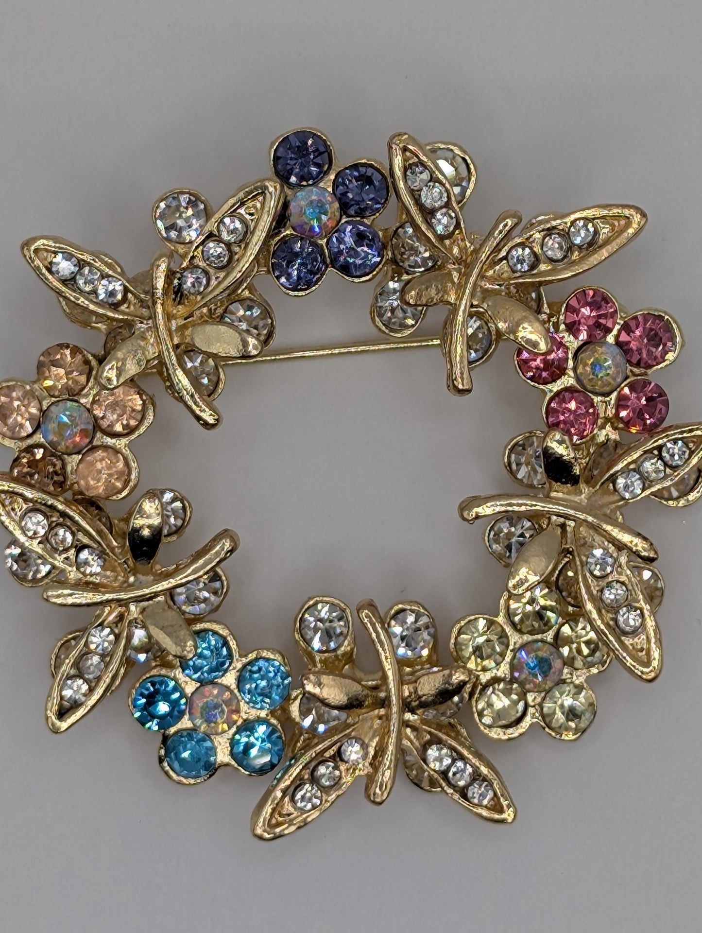 Golden Plate Pink Butterfly Wreath Brooch