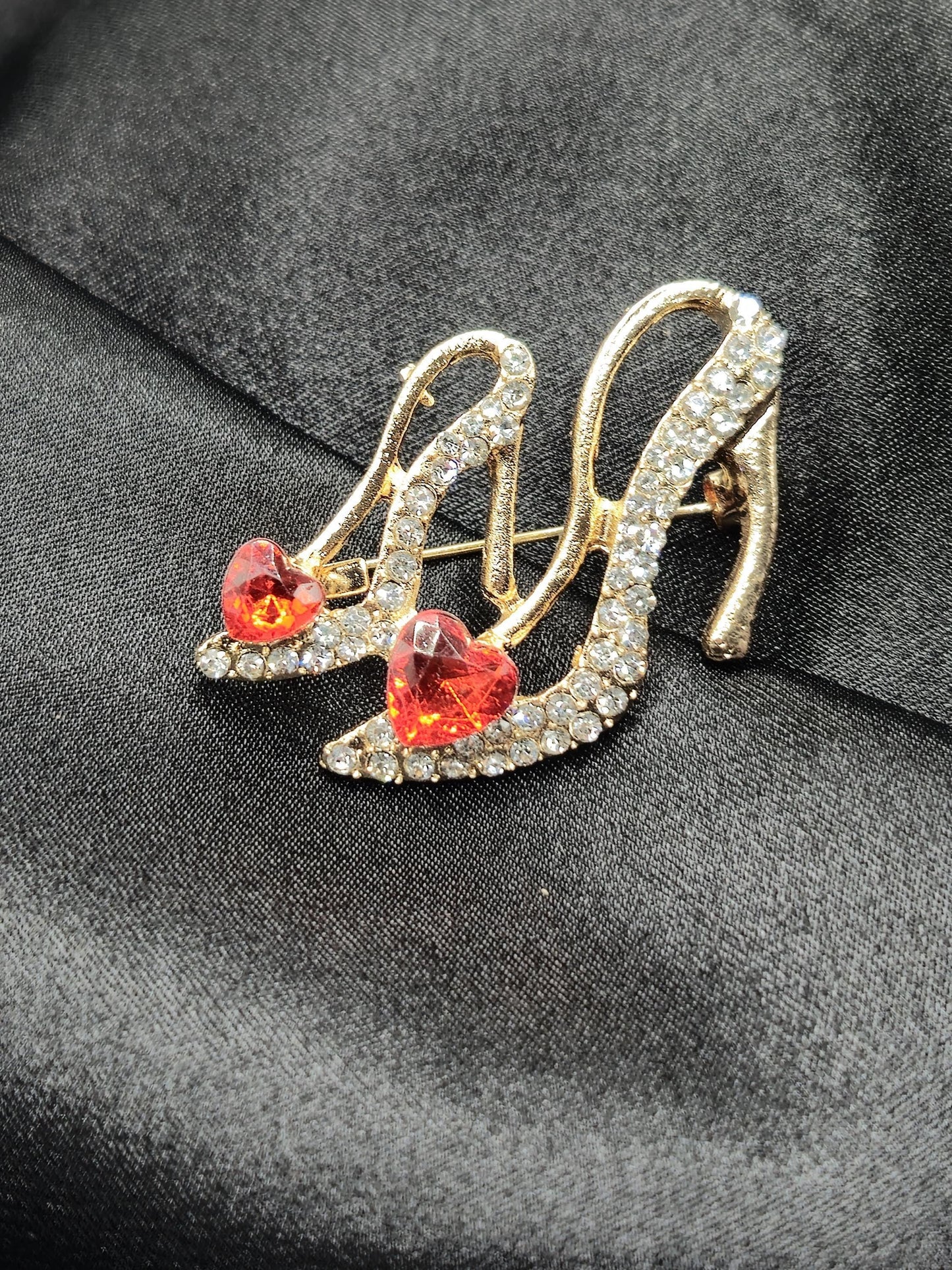 Golden Plate High Heel with Ruby Accent Brooch