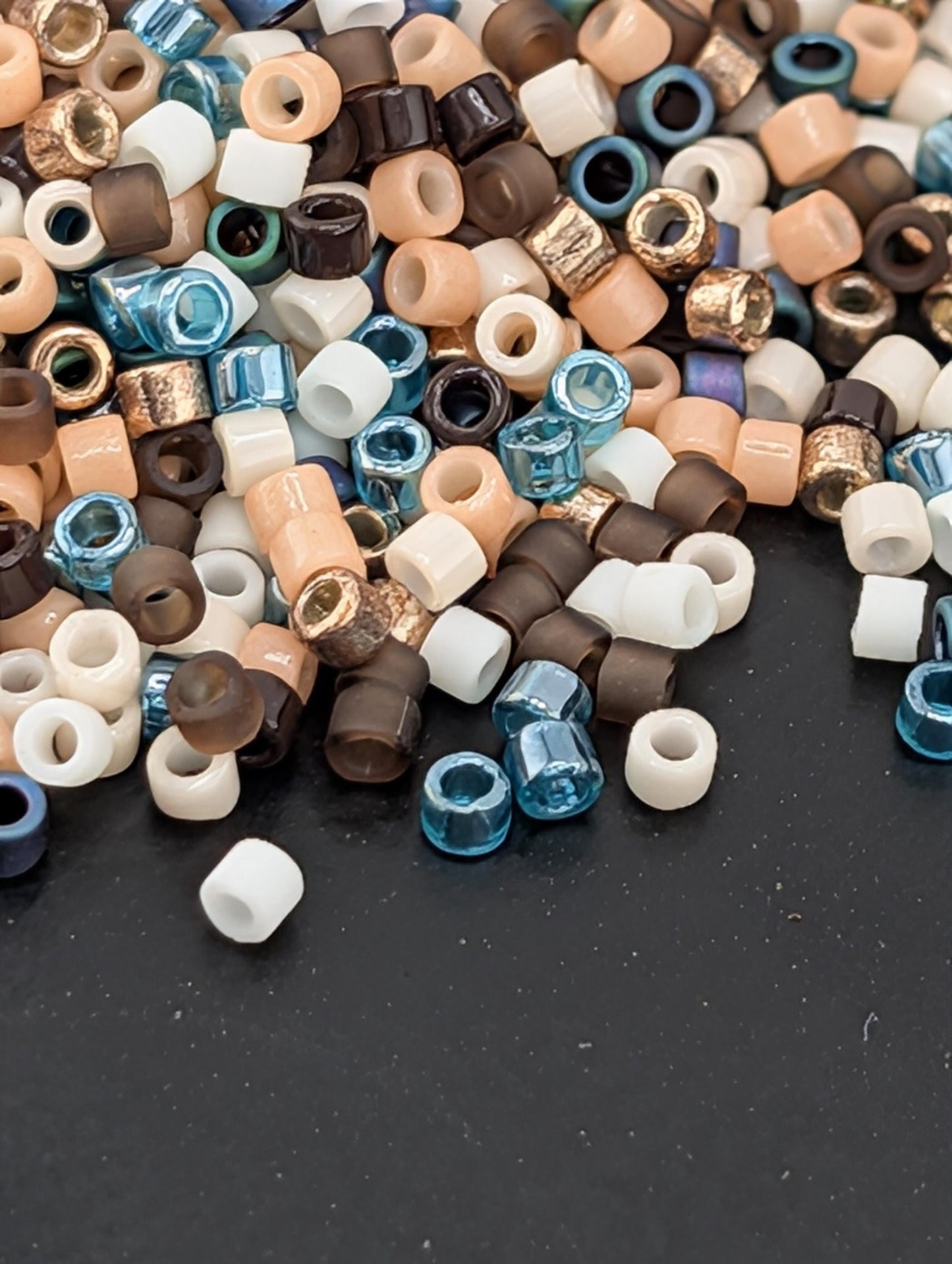 Delica 11/0 Custom Color Mix (7.5g)