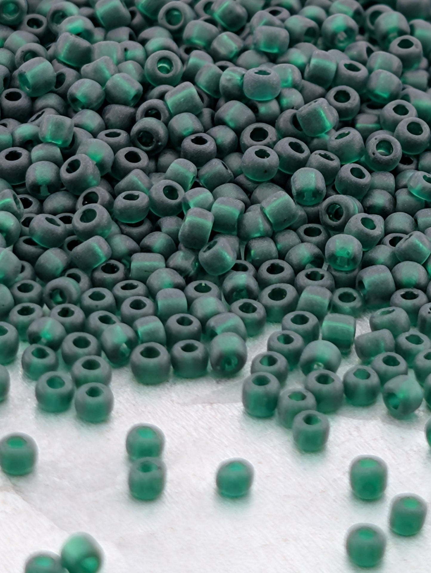 1918SB Translucent Matte Dark Green 11/0 (15g pkg)