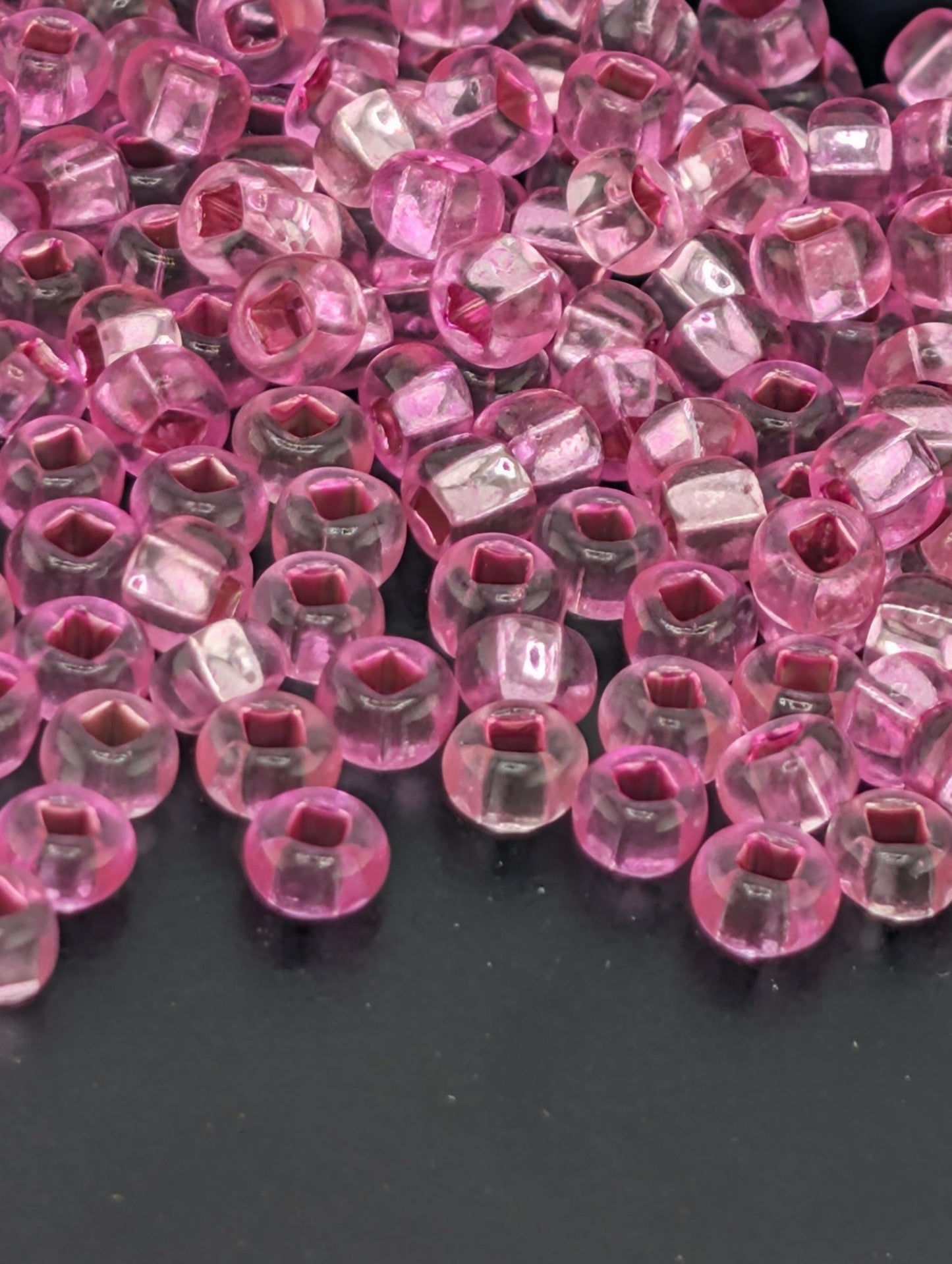 Transparent Fuschia SL Size 6/0 15g pkg