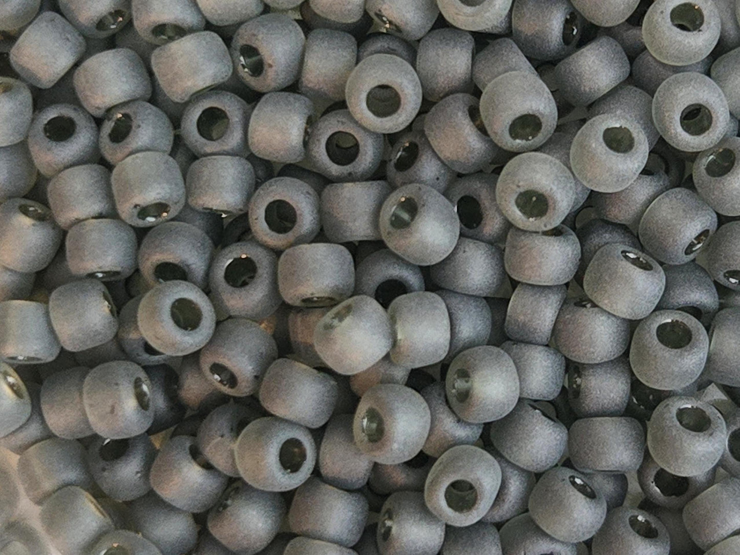5617SB Transparent Matte Grey 6/0 (15g pkg)