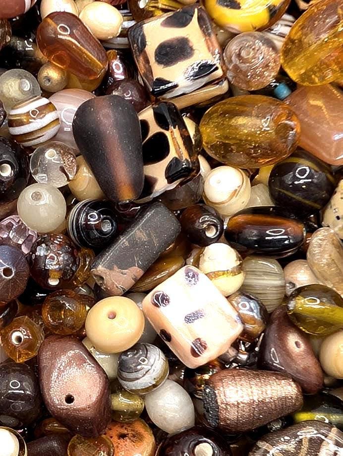 Bulk Handcrafted Lampwork Glass Beads for Jewelry Making: Vibrant Pink Artisan Creations in Bulk