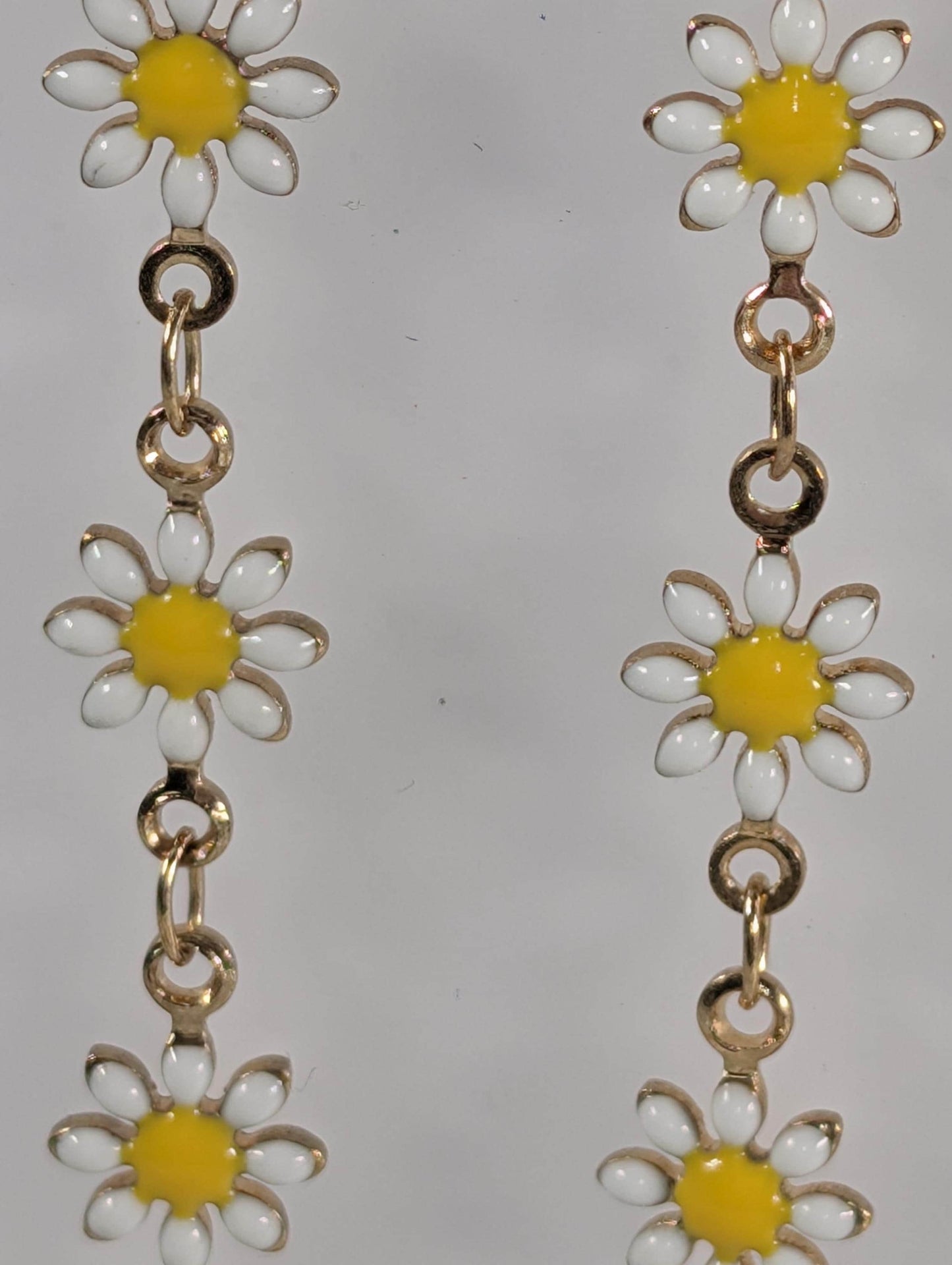 Gold Plated Enamel Daisy Flower Chain: Jewelry Making & Crafts