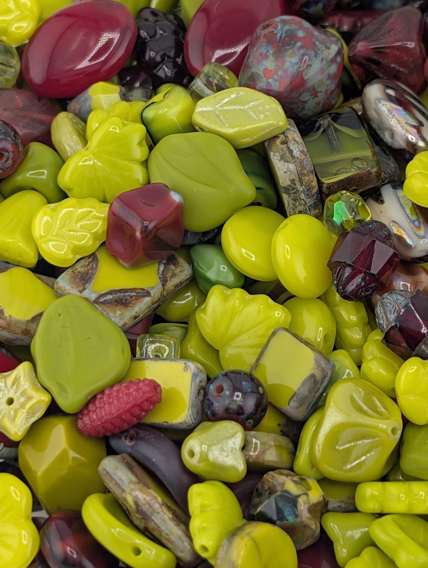 Cherry Chartreuse Mix Czech Pressed Glass Beads (30g pkg)