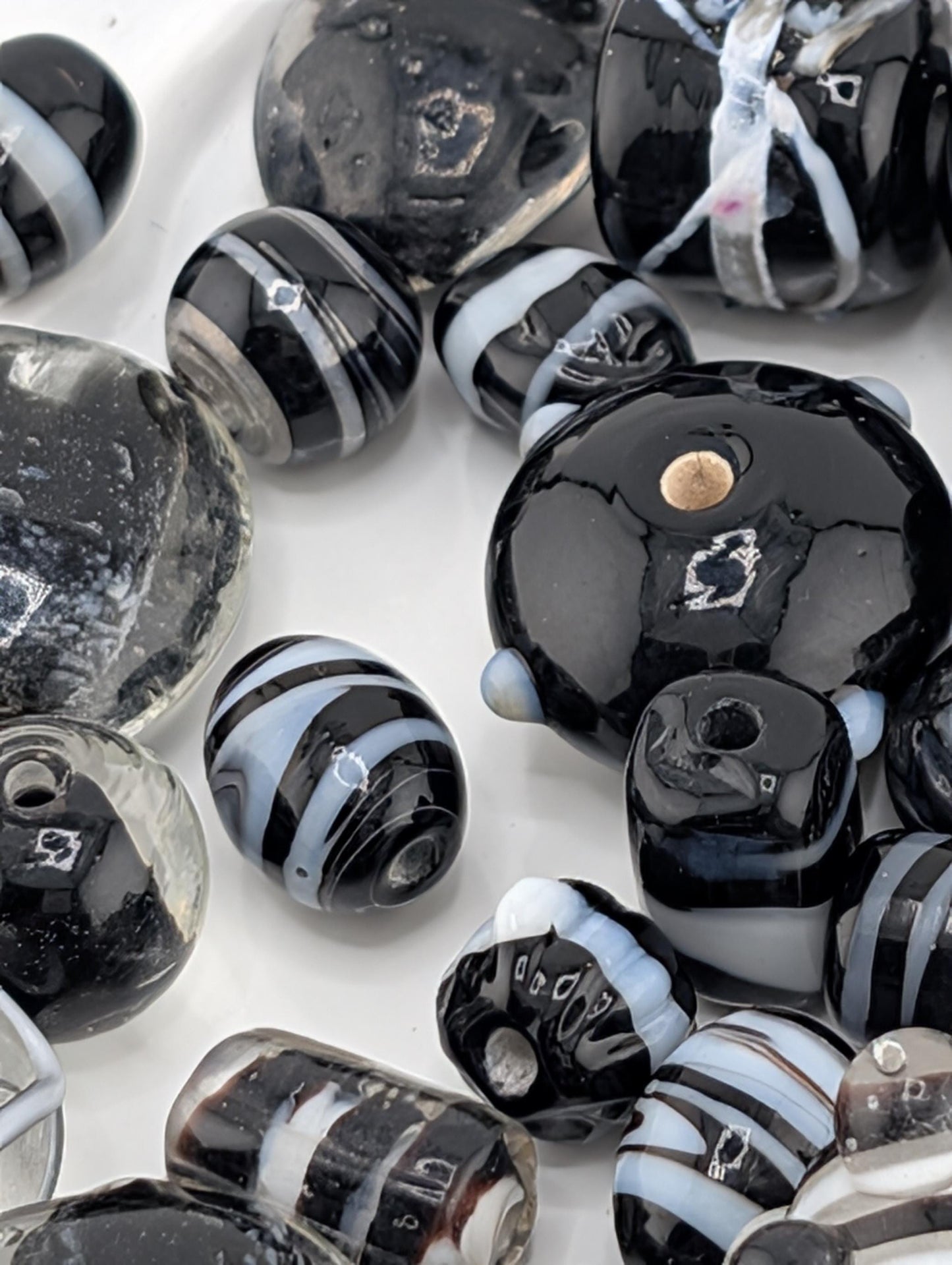 Learise Lampwork Glass Beads: Black & White Jewelry Making Mix (4 oz)