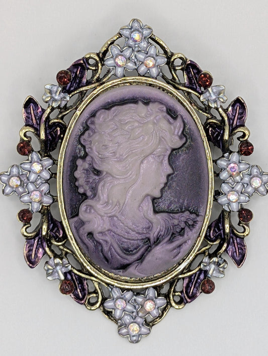Purple Cameo for DIY Bag Charm, Pin Acessory or Pendant Brooch