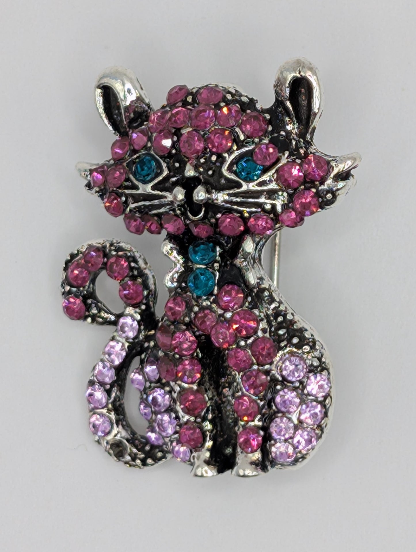 Fuchsia Rhinestone Kitty  Brooch