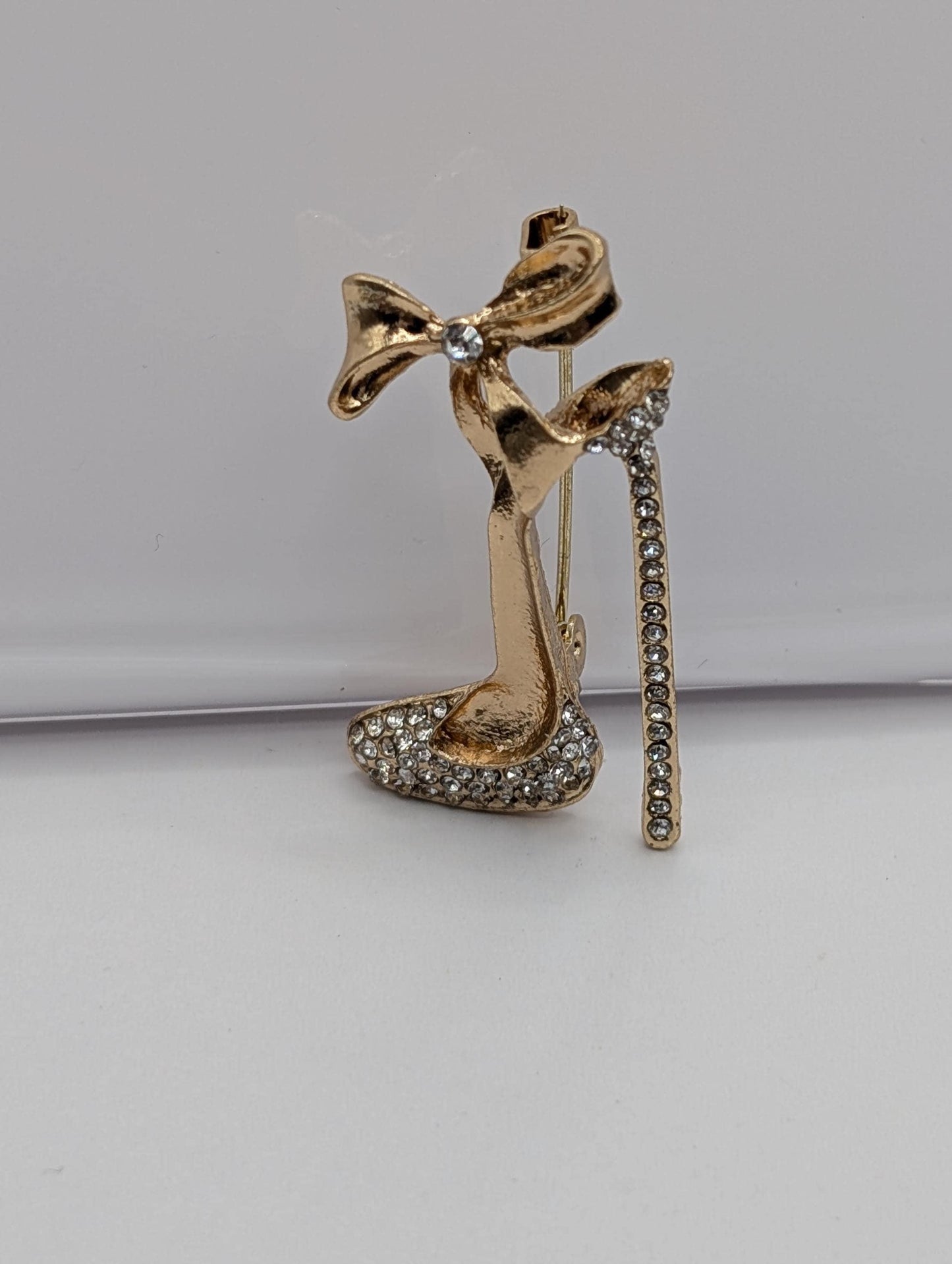 Golden Plate Cz High Heel  Brooch