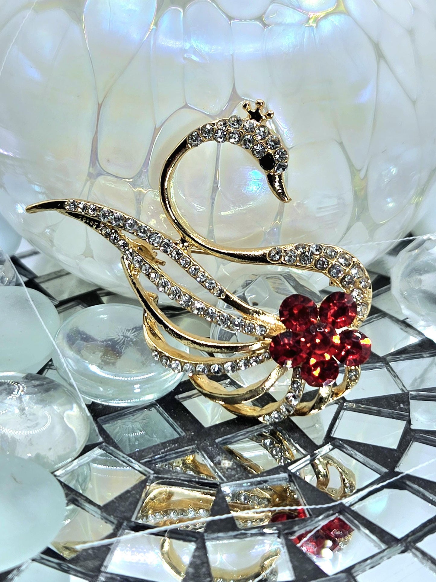 Golden Plate Swan  Brooch