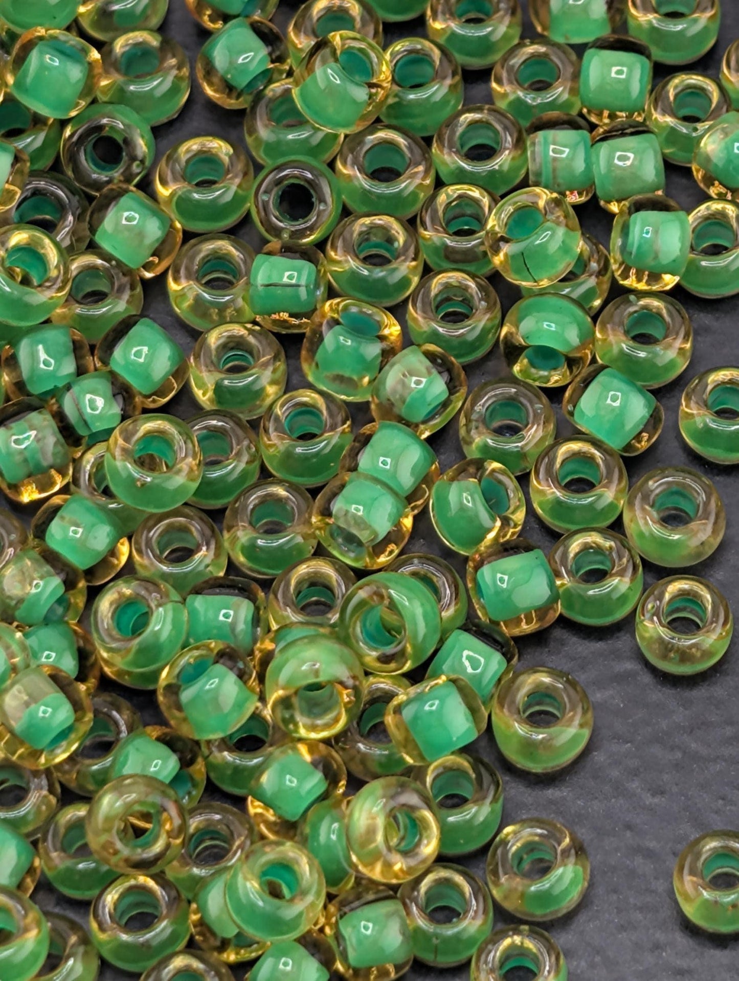 8320SB Lime Green Seed Beads: Japanese Jewelry Crafting Supplies