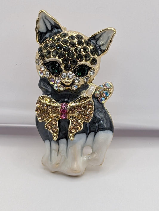 Golden Plate Kitty  Brooch