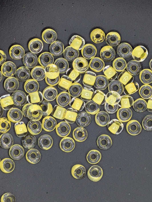 5323SB Translucent Inside Color Light Yellow 6/0 (15g Pkg)