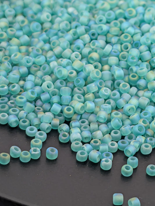 4885SB Translucent Frosted Rainbow Jade Green 11/0 (15g pkg)