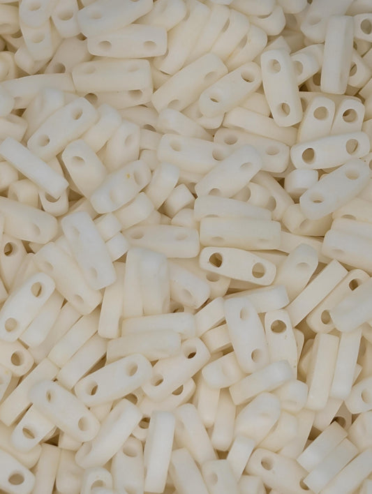 QTL2021-Miyuki Quarter Tila Beads:Cream O/MA (7.5g pkg)