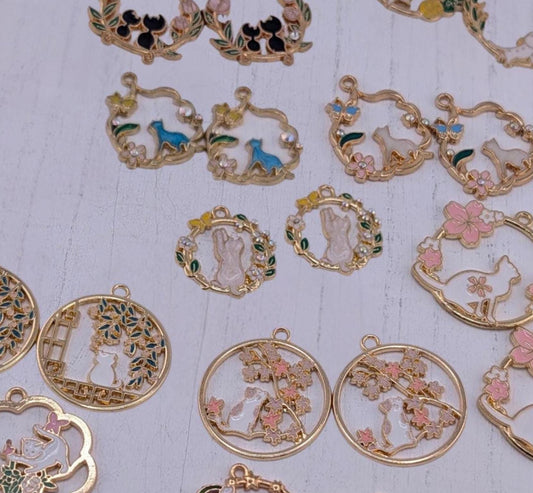 Set of Gold Plated Alloy Kitty Charms for Jewelry Making, Cute Cat Charms, Perfect for DIY Jewelry, Craft Supplies & Accessories