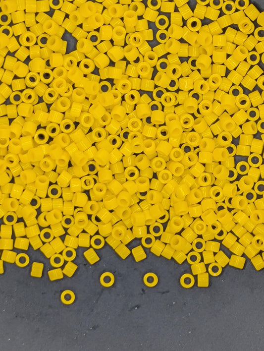 DB1132-Miyuki Delica 11/0:Canary O (7 gram pkg ~1400 Pcs)