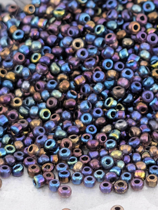 Opaque Blue Iris Black Size 11/0 15g pkg