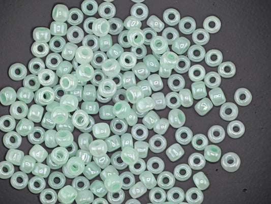 5074SB Opaque Ceylon Pastel Sea Foam 6/0 (15g Pkg)
