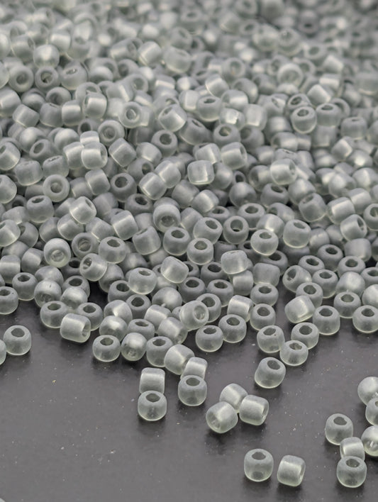 4777SB Translucent Matte Grey 11/0 (15g pkg)